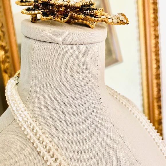 Vintage Deco Clear Crystal Necklace & Rhinestone Flower Brooch - Picture 6 of 10